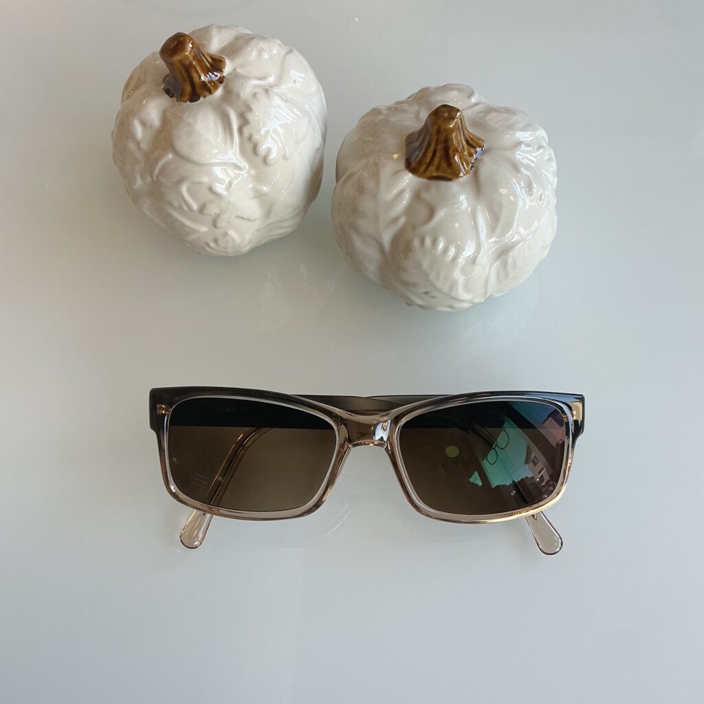 Okulary z soczewkami fotochromowymi w kolorze brązowym po zabarwieniu - realizacja salonu optyk Niepołomice